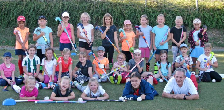 Mädchen D beenden die Feldsaison 2018 beim HC Ludwigsburg