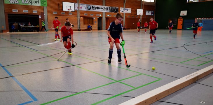 Knaben B starten stark in die Oberliga-Hallenrunde