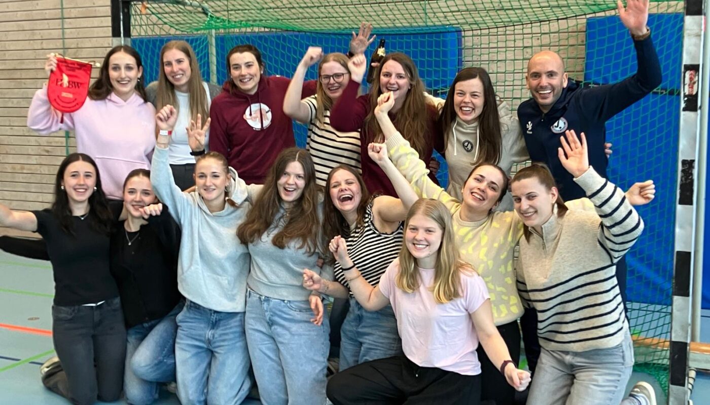 Damen sichern sich Meisterschaft und Aufstieg